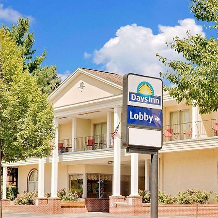 Days Inn By Wyndham Waynesboro Εξωτερικό φωτογραφία