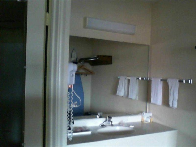 Days Inn By Wyndham Waynesboro Εξωτερικό φωτογραφία